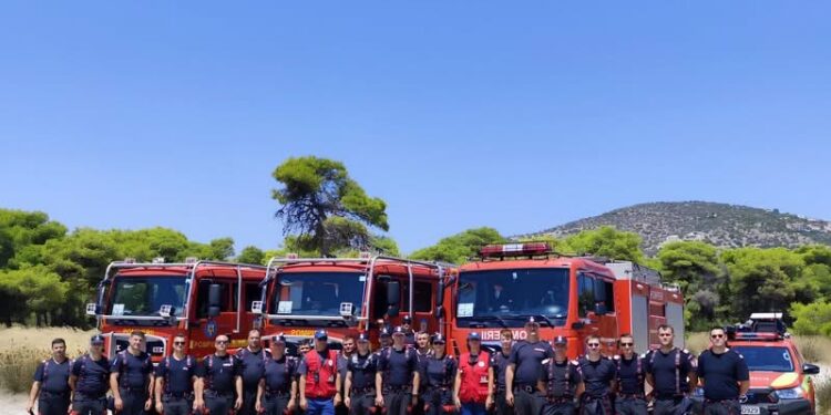 Pompierii români continuă misiunile din Franța și Grecia. Intervenții pentru prevenirea incendiilor de vegetație și schimb de experiență cu autoritățile locale