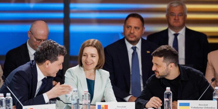 Maia Sandu îi invită pe Nicușor Dan și Zelenski la 35 de ani de independență