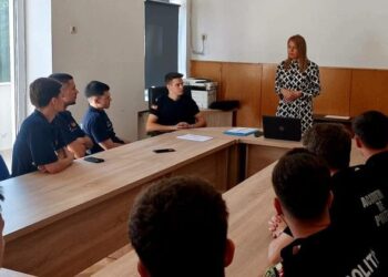 Viitorii polițiști din Iași, instruiți în domeniul anticorupției. DGA le-a prezentat riscurile și regulile de integritate