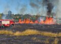Incendiu de vegetație uscată la Cristești: flăcările s-au extins pe aproximativ 1,5 hectare