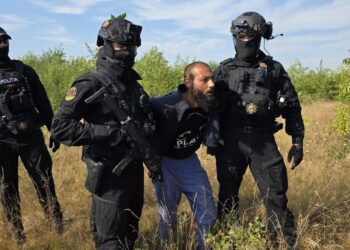 Deținutul evadat din Baia Mare voia să fugă din țară. A cerut ajutorul familiei înainte să fie capturat