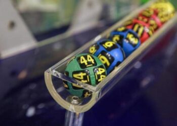 Cea mai mare lovitură din istoria Loto 6/49: o femeie de 59 de ani din Oradea și-a ridicat premiul de peste 52,8 milioane de lei