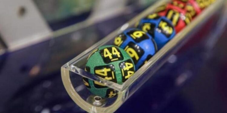 Cea mai mare lovitură din istoria Loto 6/49: o femeie de 59 de ani din Oradea și-a ridicat premiul de peste 52,8 milioane de lei