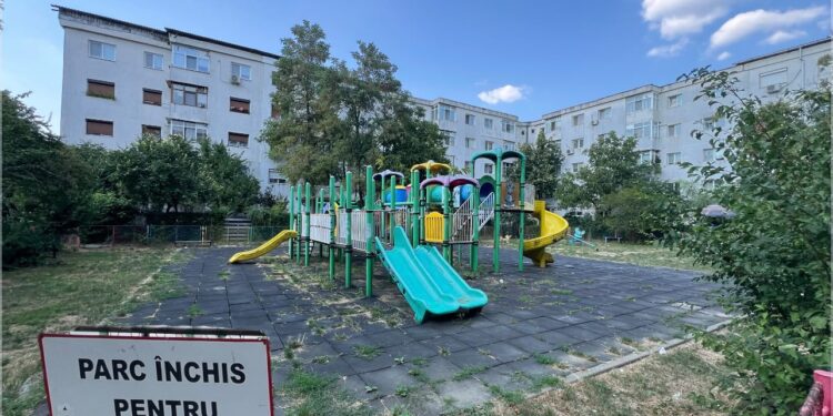 Primăria Iași continuă modernizarea locurilor de joacă. Investiții de 8,5 milioane de lei în 42 de amplasamente din oraș