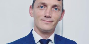 Senatorul fără carte, Paul Pintea, trimis în judecată după ce ar fi condus cu permisul suspendat și nu ar fi oprit la semnalul polițiștilor