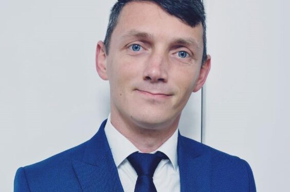 Senatorul fără carte, Paul Pintea, trimis în judecată după ce ar fi condus cu permisul suspendat și nu ar fi oprit la semnalul polițiștilor