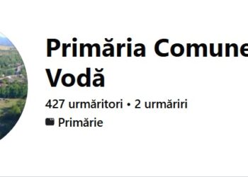 O comună din Buzau oprește iluminatul public din lipsa banilor. Singurul care mai „strălucește” este primarul, din poza de profil a Primăriei de pe Facebook