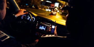 Polițiștii din Hârlău, alături de mascați, au descins în cinci comune din Iași: Șipote, Plugari, Erbiceni, Belcești și Focuri.