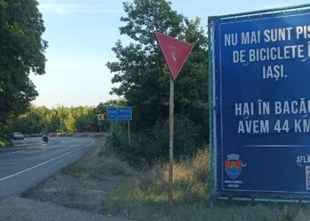 Ironie la poarta Iașului: Bacăul își promovează pistele de biciclete chiar la intrarea în Iași