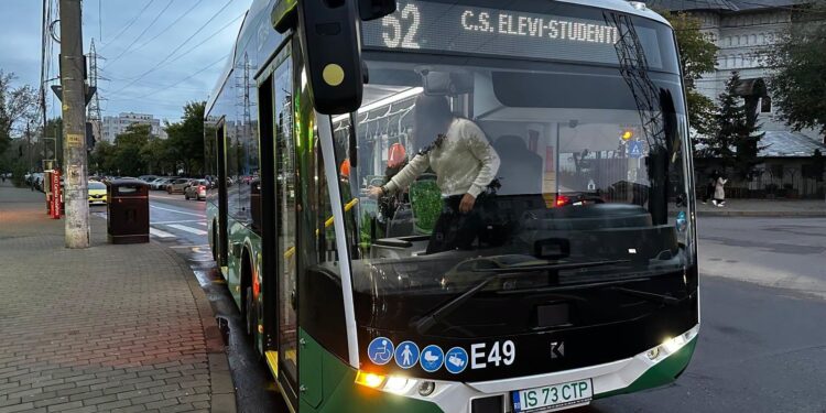 Autobuz CTP Iasi elevi