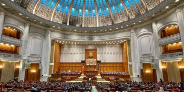 Contractele part-time ar putea fi taxate doar pentru venitul efectiv. Proiectul ajunge la votul final în Camera Deputaților