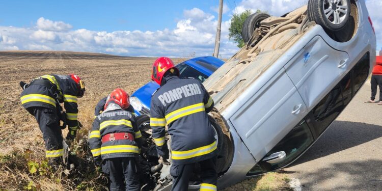 Un nou accident grav în Vaslui după coliziunea dintre 3 autoturisme