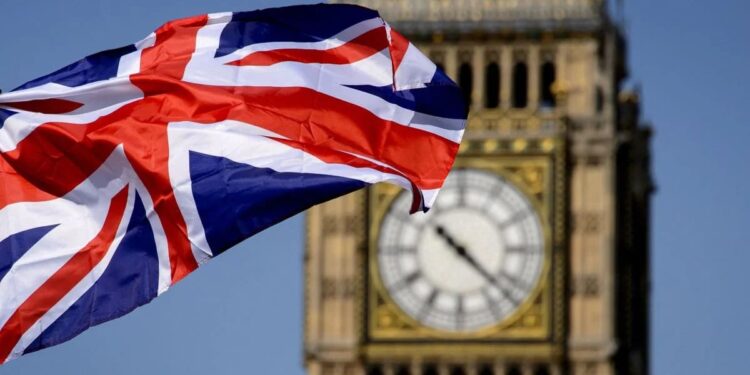 Londra aloca 100 milioane de lire pentru apărarea Ucrainei
