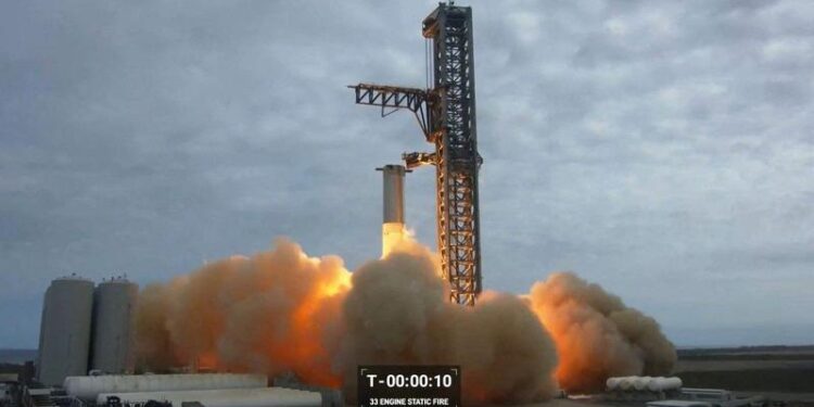SpaceX se pregătește de primul zbor orbital