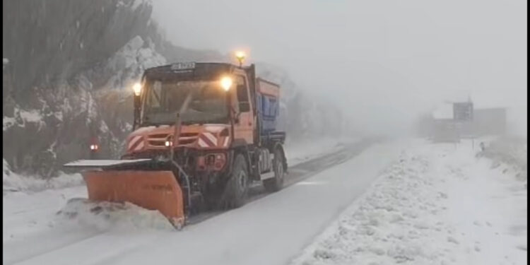 Zăpadă pe transfagarasan