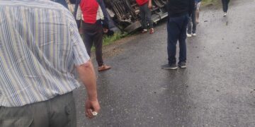 FOTO: Accident rutier la Sârca: cinci victime, toate conștiente. Pompierii și polițiștii intervin la fața locului