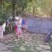 Minoră agresată în curtea casei din Șipote. Polițiștii au deschis dosar penal după apariția imaginilor pe rețelele sociale