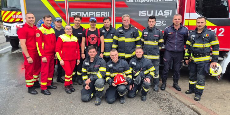 Incendiu într-un restaurant de pe bulevardul Carol I din Iași. Friteuzele au luat foc, iar flăcările au afectat și acoperișul