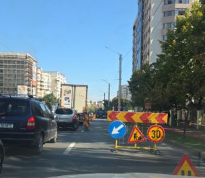 Iașul, blocat de șantiere. Trafic dat peste cap și pe Șoseaua Nicolina: o bandă a fost blocată pentru decopertarea asfaltului