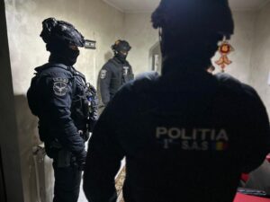 Descindere în zona Ruginoasa: un tânăr din Iași, reținut după ce ar fi făcut retururi fictive la easybox