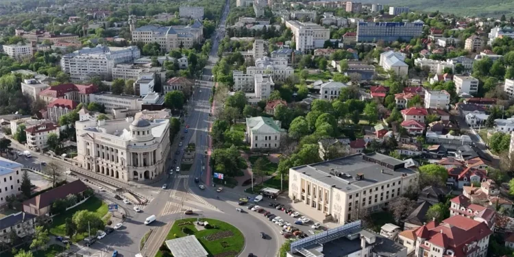 Șantier de 18 luni în Copou: tramvaiele dispar de pe bulevard, iar parcarea pe prima bandă va fi interzisă