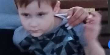Bacău | Alertă de 24 ore în Dofteana. Iosif, un copil de 4 ani este căutat de peste 250 de oameni dupa ce a dispărut de acasă