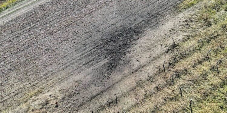 Bubuitură puternică la doar 7 kilometri de Chișinău. Fragmente de dronă, găsite după o deflagrație