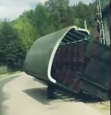 Un vagon al Mocăniței Huțulca a deraiat în timpul unei curse spre Moldovița