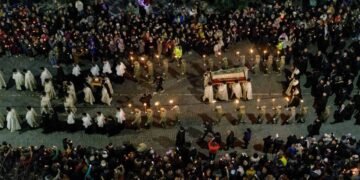 Programul Sărbătorii Sfintei Parascheva 2026 la Iași: procesiuni, moaștele Sfântului Paisie și peste 50 de evenimente culturale