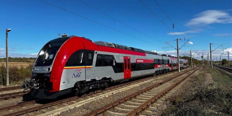 Tren Pesa