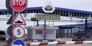Ucraina discută posibilitatea mutării punctelor de control în teritoriile vecine pentru a evita bombardamentele