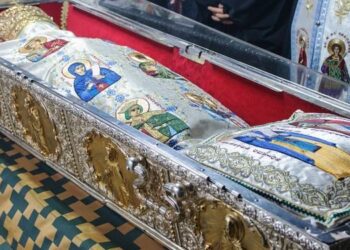 Sfânta Liturghie de hramul Sfintei Parascheva va începe la ora 9:00. Unde vor putea urmări slujba pelerinii