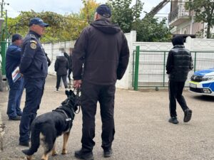 Razie în apropierea școlilor din Negrești. Cinci elevi au fost găsiți în afara orelor de curs