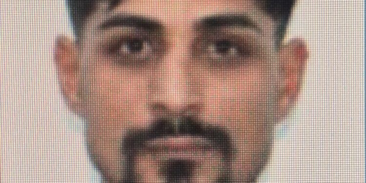 Un gălățean este căutat după ce a fugit de sub escorta Poliției