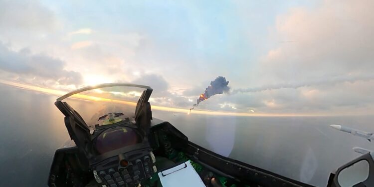 Drone doborâte de avioanele F16
