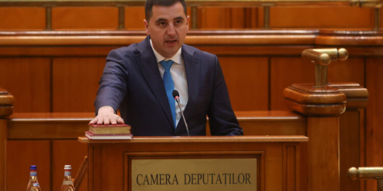 Tensiuni în PNL înaintea votului pentru Guvernul Niculescu. Un deputat liberal anunță că nu susține noul Executiv: „PSD să își găsească susținători”