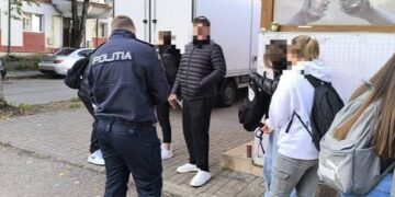 Polițiștii ieșeni, cu ochii pe elevi și pe agenții economici din zona școlilor. Amenzi de peste 25.000 de lei