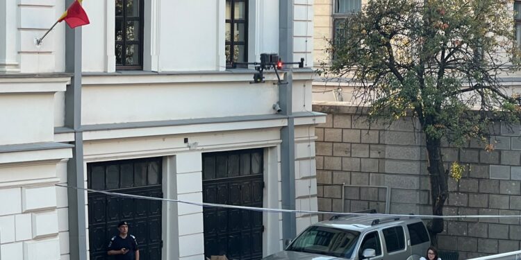 Pelerinii de la Sfânta Parascheva, supravegheați inclusiv cu drona. Peste 118.000 de credincioși au ajuns la raclă
