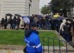 1600 de pelerini au rămas la rând la sfânta parascheva
