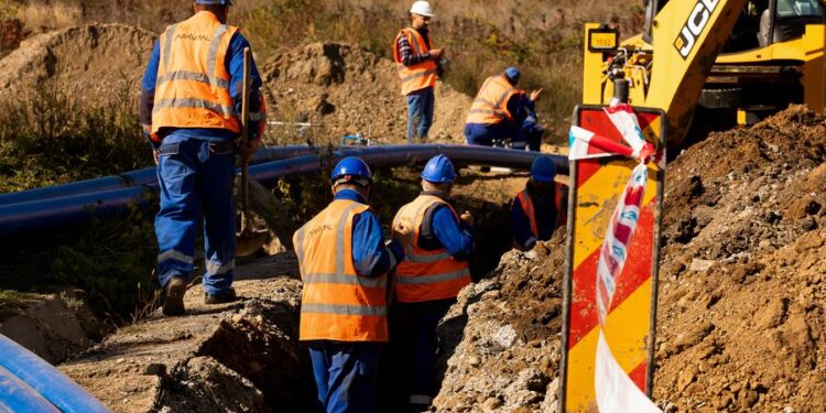 Patru localități din Iași rămân luni fără apă potabilă. APAVITAL oprește furnizarea pentru lucrări la un rezervor