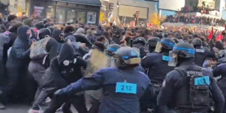 Proteste Franta