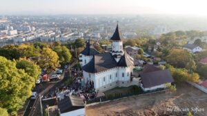 Biserica „Sfinții Împărați Constantin și Elena” din Galata a fost sfințită. Slujba a fost oficiată de Mitropolitul Teofan