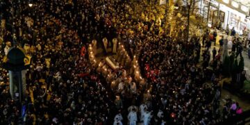 Procesiunea „Calea Sfinților”, duminică seara, la Iași. Programul slujbelor de la Catedrala Mitropolitană