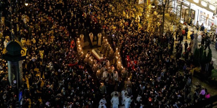 Procesiunea „Calea Sfinților”, duminică seara, la Iași. Programul slujbelor de la Catedrala Mitropolitană