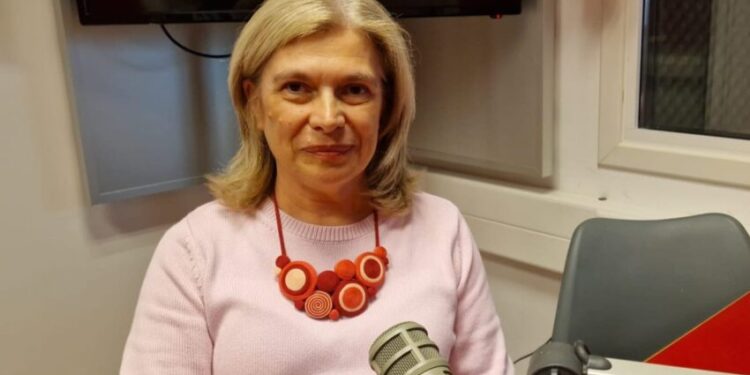 Iașul dă Directorul Anului 2026 în România. Petronela Petrea, premiată pentru transformarea unei școli din Valea Lupului